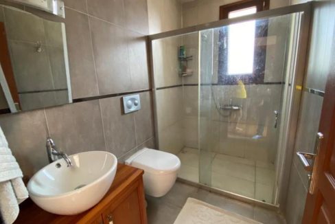 ocean wide 7 bed.jpg26