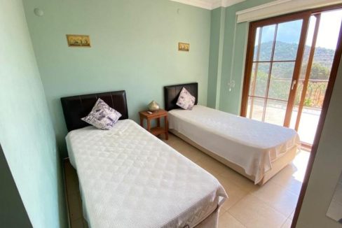 ocean wide 7 bed.jpg8