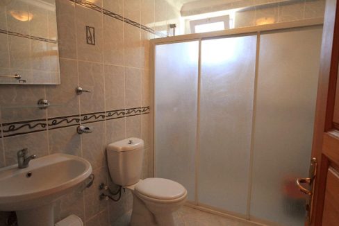 ocean wide apartment 1.jpg13
