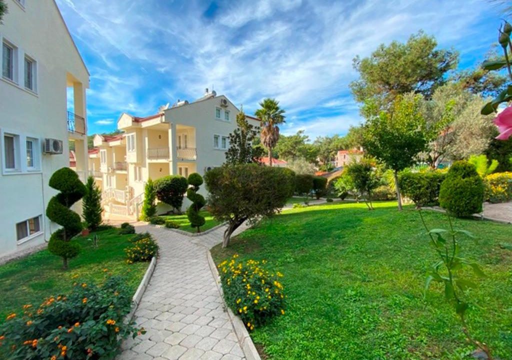 ocean wide apartment 1.jpg16