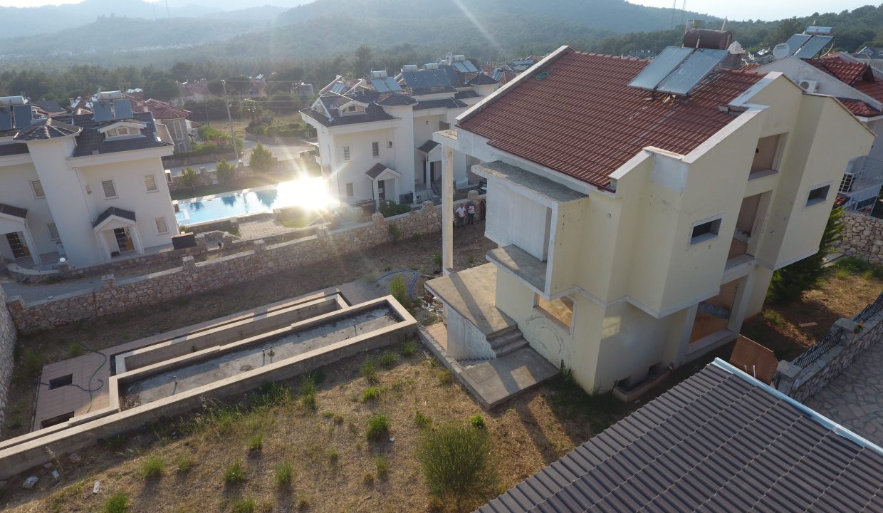 DCIM100MEDIADJI_0113.JPG