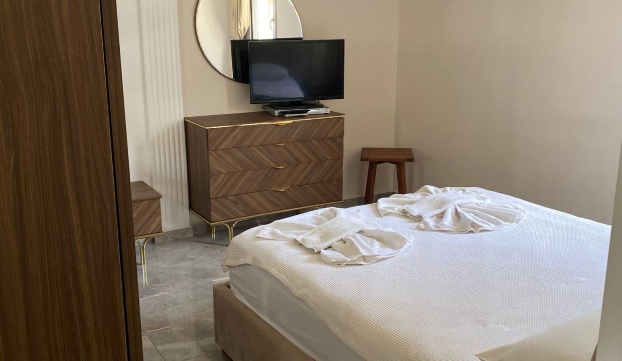 liam lycian apartment.jpg11