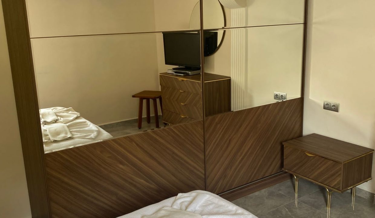 liam lycian apartment.jpg14