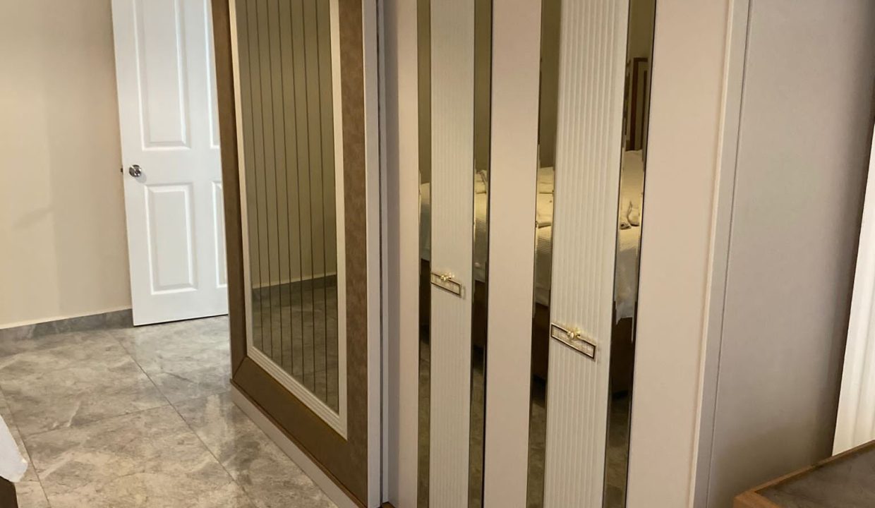 liam lycian apartment.jpg19