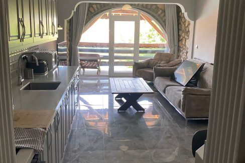 liam lycian apartment.jpg4