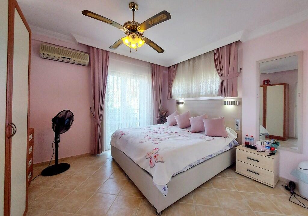 lesley villa new photos.jpeg13