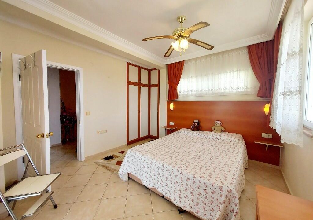 lesley villa new photos.jpeg27