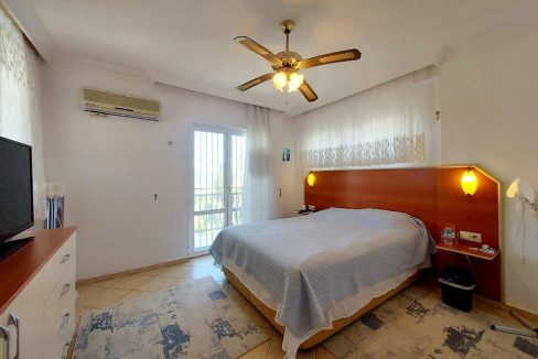 lesley villa new photos.jpeg31
