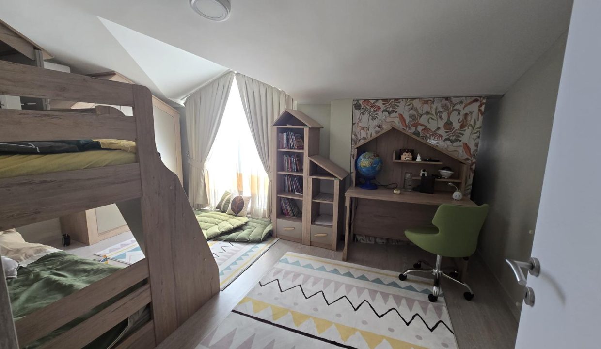 avm apt 14