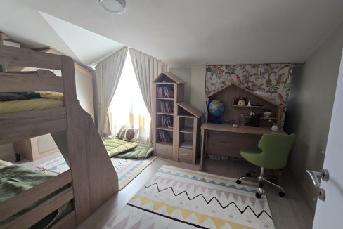 avm apt 14