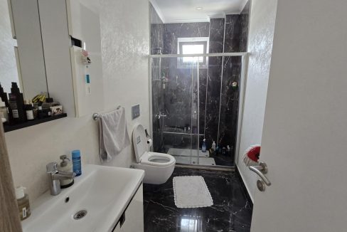 avm apt 17