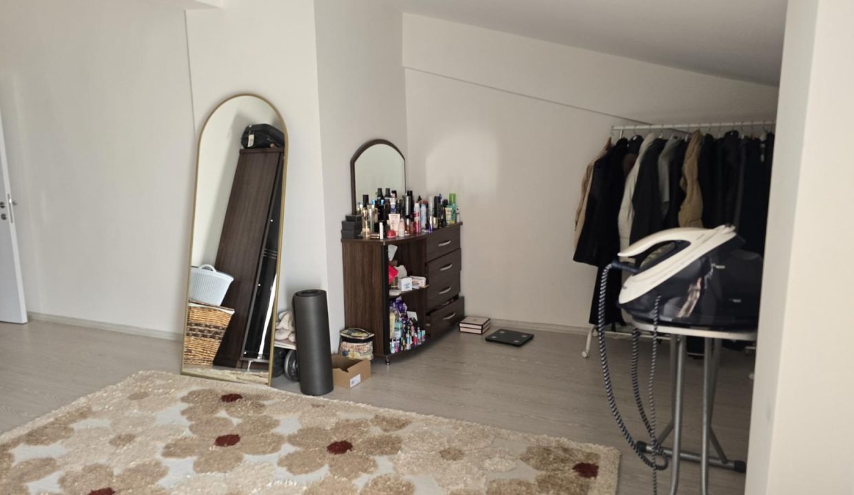 avm apt 22