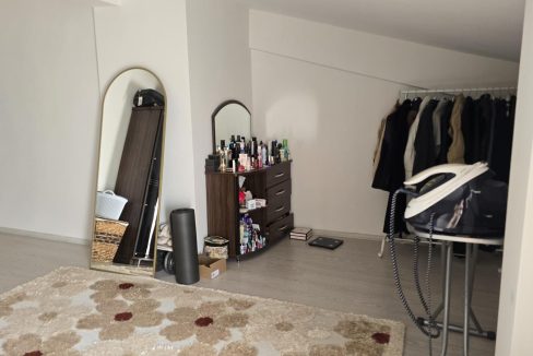 avm apt 22