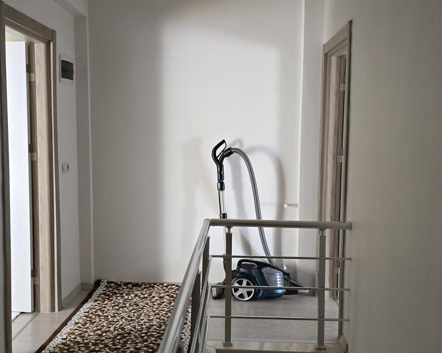 avm apt 28