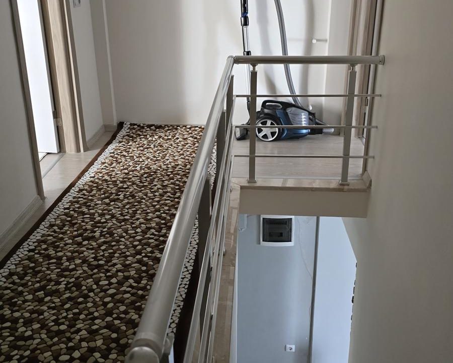 avm apt 29