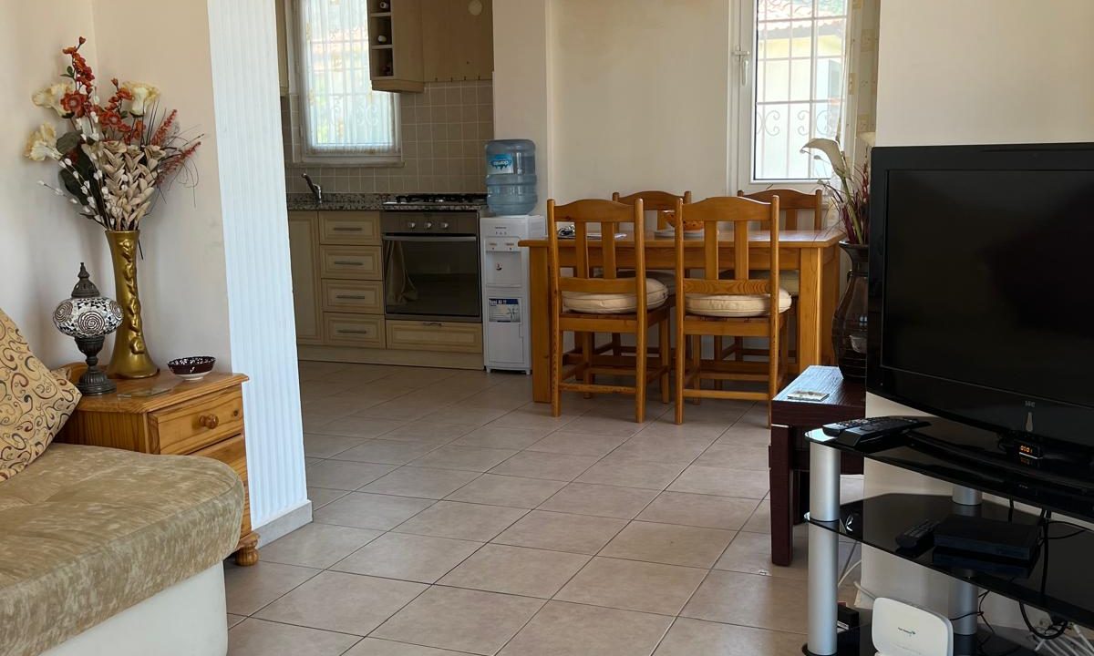 james sevan 2 bed apart.jpg16