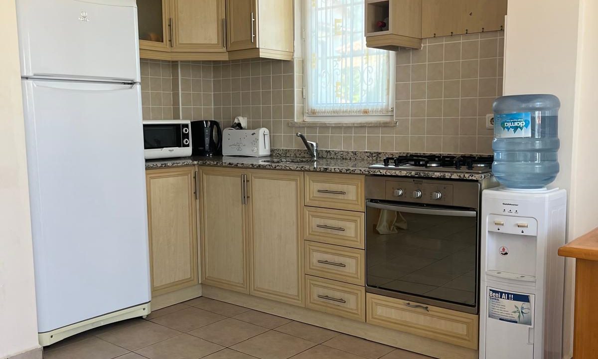 james sevan 2 bed apart.jpg26
