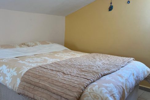 james sevan 2 bed apart.jpg36
