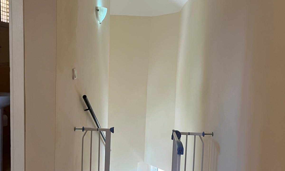 james sevan 2 bed apart.jpg44