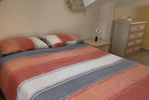 james sevan 2 bed apart.jpg99