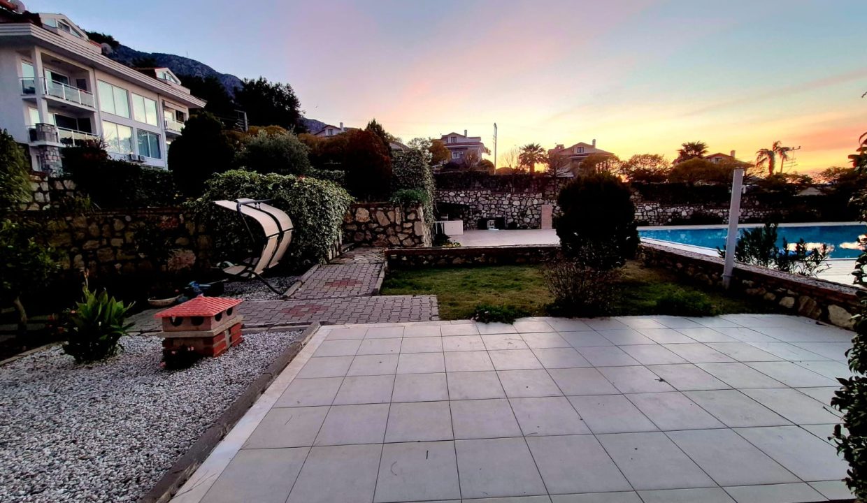 orka garden e1 8
