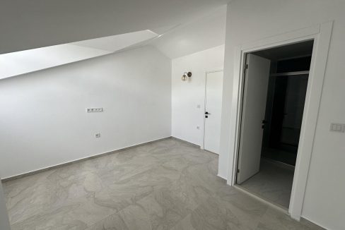 yasmin owen 14