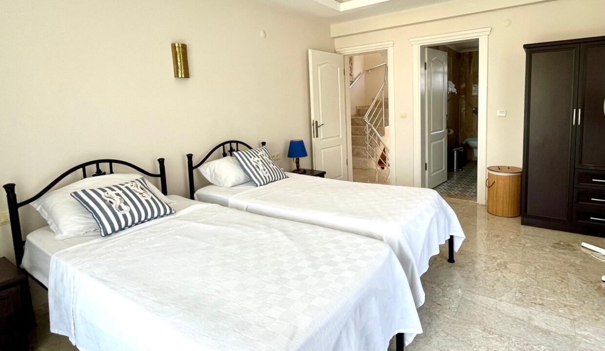 foça villa 9