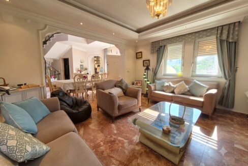 6 bedroom villa 12