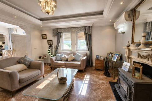 6 bedroom villa 14