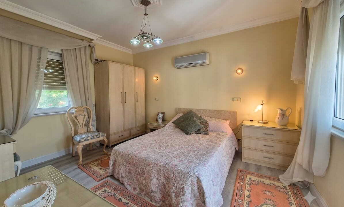6 bedroom villa 16