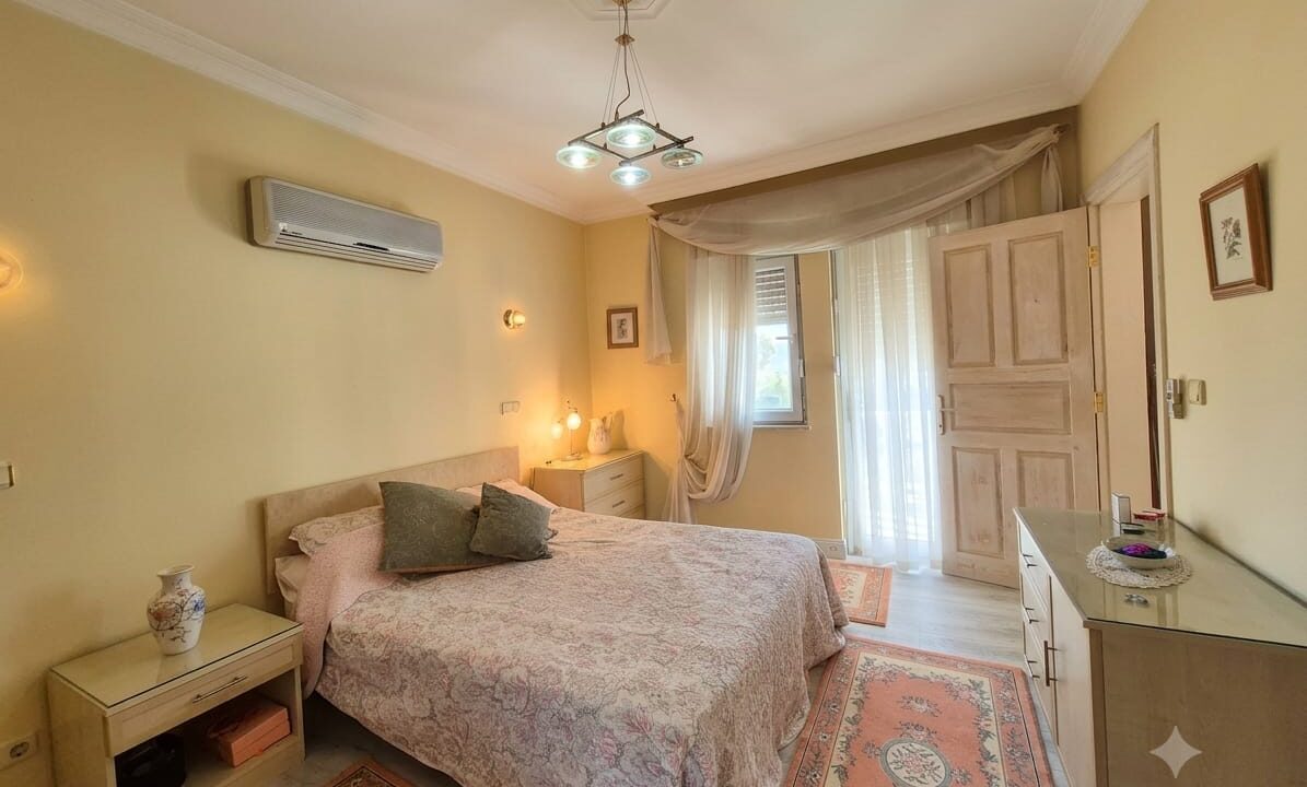 6 bedroom villa 18