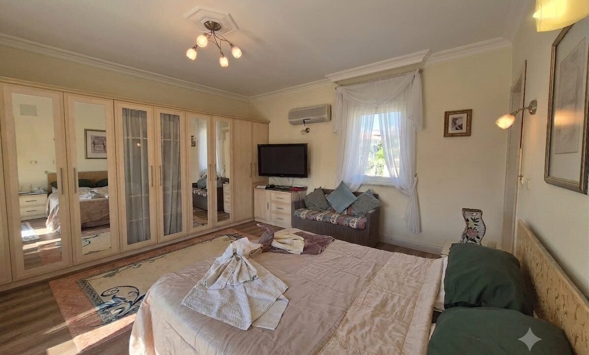 6 bedroom villa 21