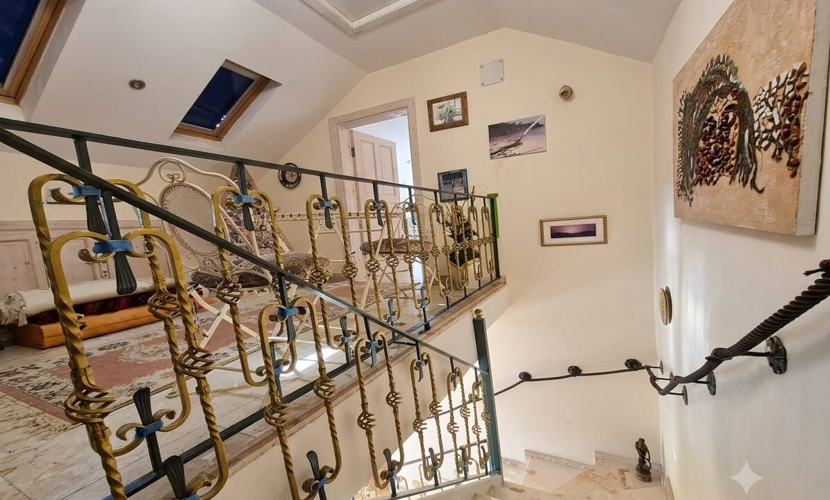 6 bedroom villa 23