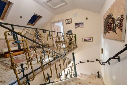 6 bedroom villa 23