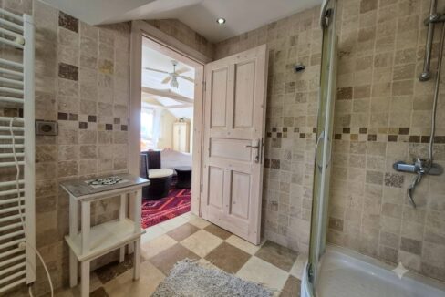 6 bedroom villa 26