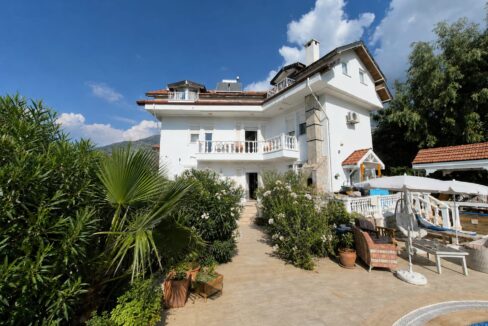 6 bedroom villa 3