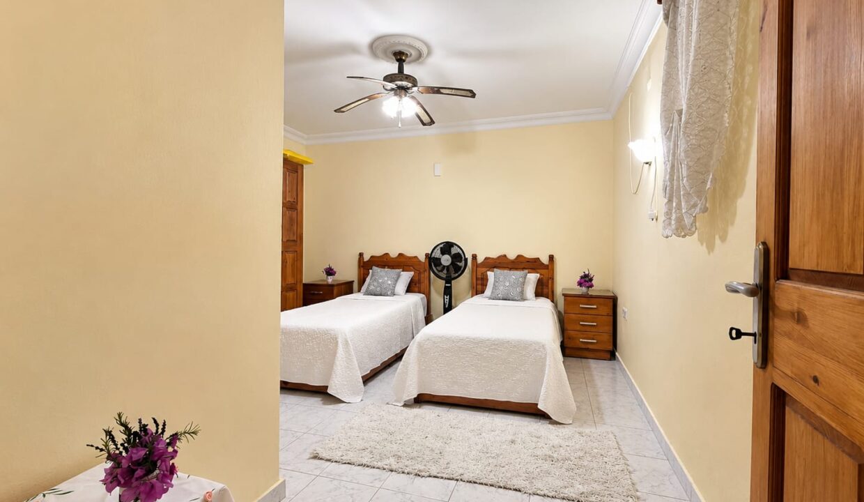 6 bedroom villa 36