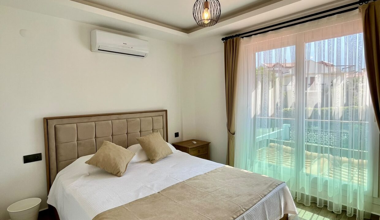 lez villa 19