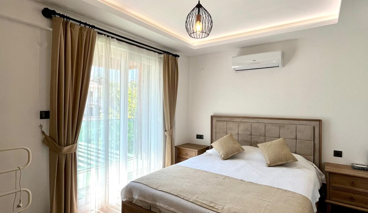 lez villa 24