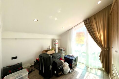 lez villa 28
