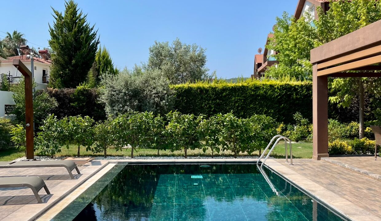 lez villa 3