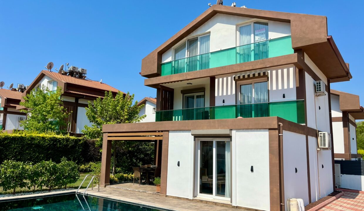 lez villa 5