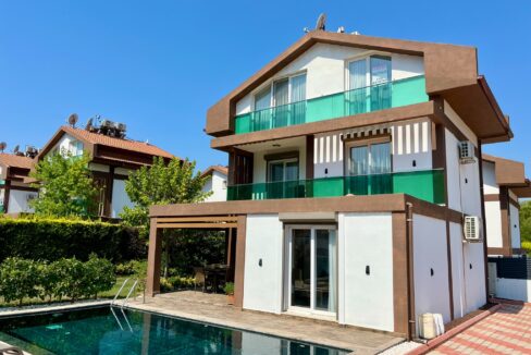 lez villa 5