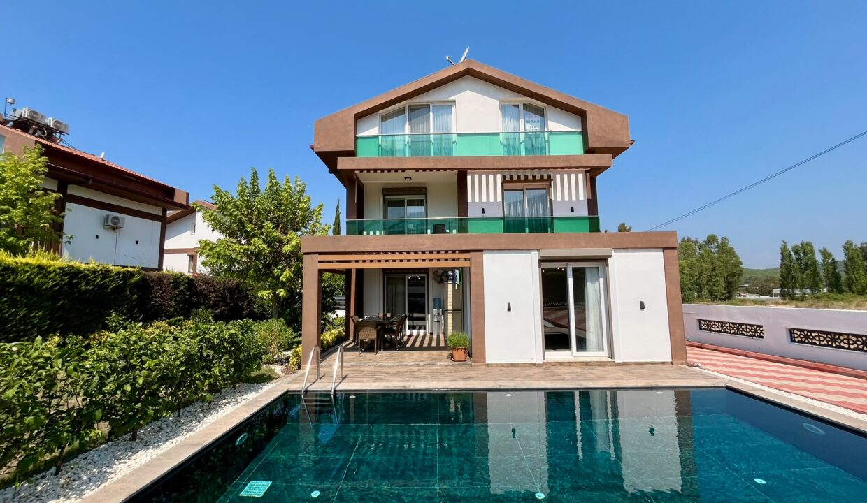 lez villa 6