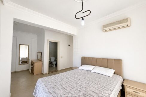 smudge apt 10