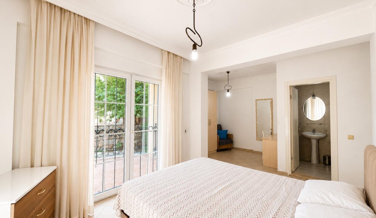smudge apt 12