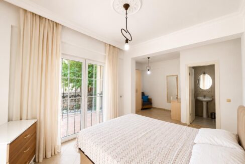 smudge apt 12