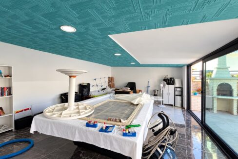 5 bed villa 10