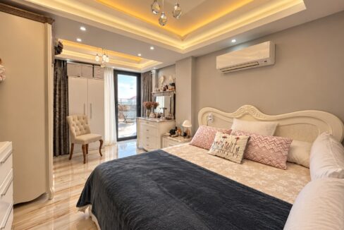 5 bed villa 16