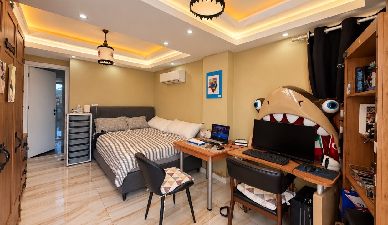 5 bed villa 18